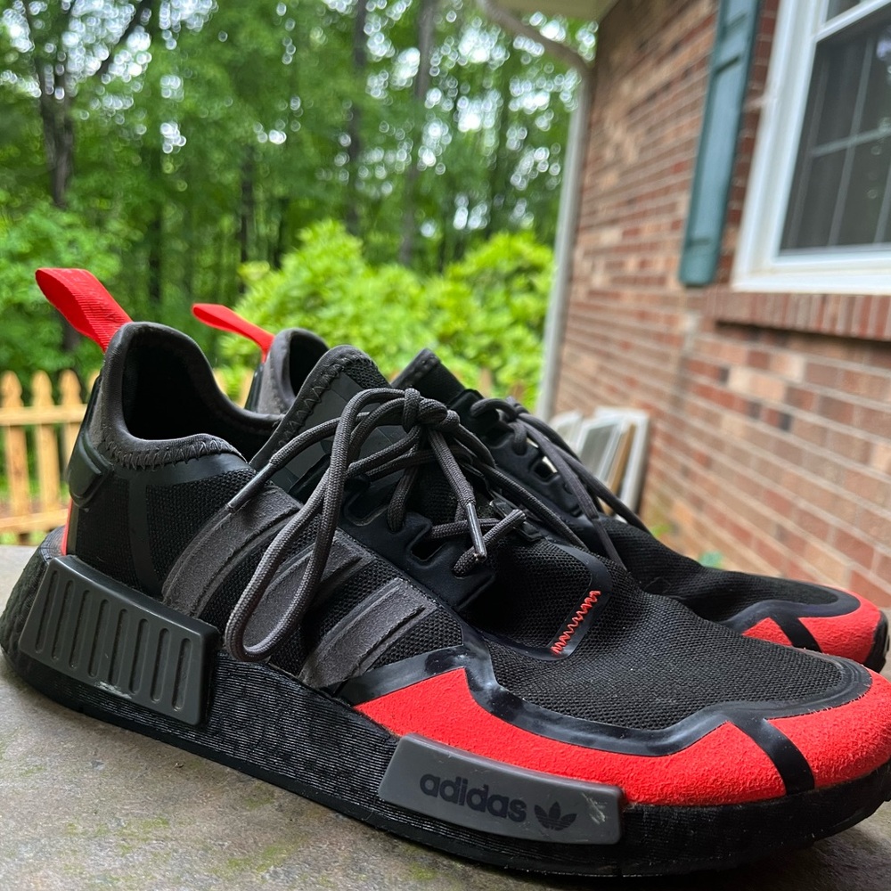 Addidas Marques -  Youth 7 - Like New